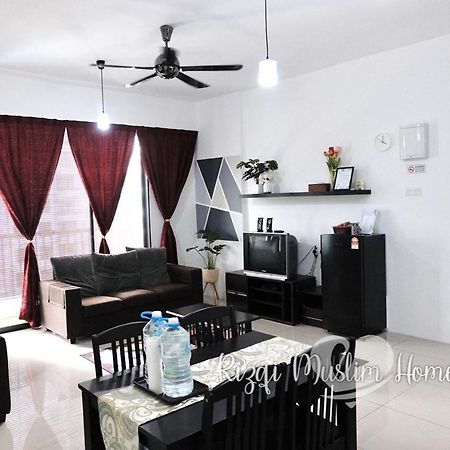 Rizqi Muslim Homestay Meru Casa Kayangan ايبوه المظهر الخارجي الصورة