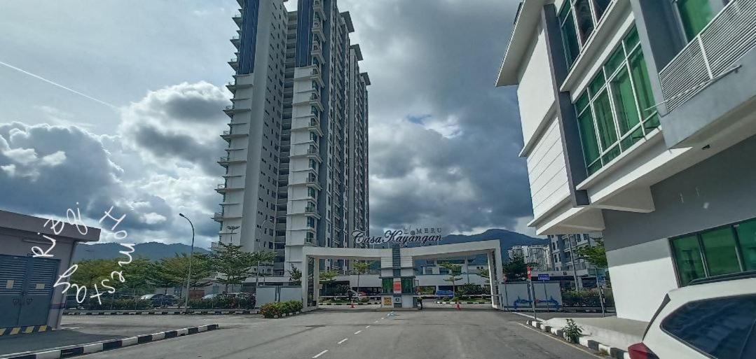 Rizqi Muslim Homestay Meru Casa Kayangan ايبوه المظهر الخارجي الصورة