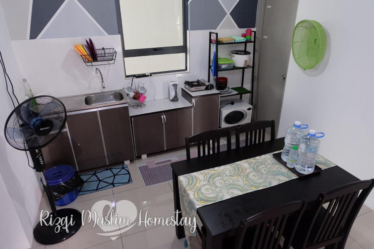 Rizqi Muslim Homestay Meru Casa Kayangan ايبوه المظهر الخارجي الصورة